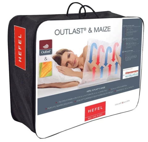 „HEFEL Outlast & Maize“ termoreguliacinė antklodė 200x200 apjungia ypatingai puraus kukurūzų pluošto ir pažangaus, NASAI išdirbto pluošto „Outlast“ geriausias savybes. Natūralus „Outlast“ viskozės pluoštas sugeria perteklinę kūno šilumą ir ją tarsi užrakina, išsaugo, o prireikus „atiduoda“. Tokiu būdu sukuriamas komfortas, kai temperatūra bei drėgmė nuolat reguliuojama.