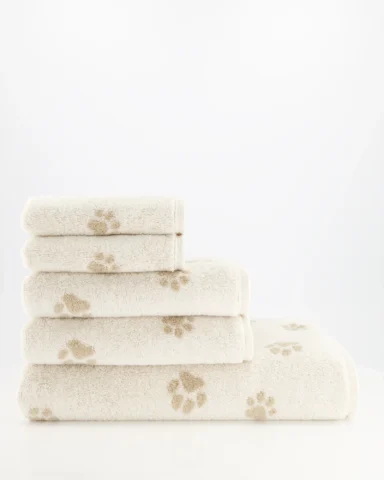 Medvilninis rankšluostis 100 % minkšta medvilnė. Modernus dizainas. Gerai sugeria drėgmę. Tinka jautriai odai. Tankis: 500 g/m². Dydis: 50x100, 70x140, rankšluosčiai, rankšluostis, vonios rankšluostis, vonios rankšluosčiai, medvilninis rankšluostis, 100% medvilnės rankšluostis, kokybiški rankšluosčiai, minkštas rankšluostis, purus rankšluostis, gerai sugeriantis rankšluostis, didelis rankšluostis, veido rankšluostis, kūno rankšluostis, rankšluostis voniai, aukštos kokybės rankšluostis, pirkti rankšluostį, rankšluosčiai internetu, rankšluosčiai akcija, premium rankšluosčiai, geriausi rankšluosčiai, kokybiški vonios rankšluosčiai, prabangūs vonios rankšluosčiai, minkšti vonios rankšluosčiai, rankšluostis dovanai, modernūs rankšluosčiai, medvilniniai rankšluosčiai, egiptietiškos medvilnės rankšluostis, organinės medvilnės rankšluostis, bambuko pluošto rankšluostis, natūralios medvilnės rankšluostis, ekologiški rankšluosčiai, OEKO-TEX rankšluostis, antibakterinis rankšluostis, švelnus odai rankšluostis, greitai džiūstantis rankšluostis, gerai sugeriantys rankšluosčiai, minkštas ir purus rankšluostis, ilgaamžis rankšluostis, lengvai prižiūrimas rankšluostis, patvarus rankšluostis, nesiburbuliuojantis rankšluostis, storas rankšluostis, SPA kokybės rankšluostis, kasdienio naudojimo rankšluostis, minimalistinis rankšluostis, skandinaviško stiliaus rankšluostis, modernus vonios rankšluostis, klasikinio dizaino rankšluostis, elegantiškas rankšluostis, stilingas rankšluostis, premium dizaino rankšluostis, geriausias medvilninis vonios rankšluostis, minkštas 100% medvilnės rankšluostis, kokybiškas gerai sugeriantis rankšluostis, prabangus rankšluostis vonios kambariui, didelis minkštas vonios rankšluostis, premium kokybės rankšluostis internetu, natūralios medvilnės rankšluostis namams, stilingi vonios rankšluosčiai internetu, SPA tipo medvilninis rankšluostis, purus rankšluostis jautriai odai, minkštas kasdienis vonios rankšluostis, aukštos kokybės medvilninis rankšluostis Joop, 30x50, 50x100, 70x140,80x150, 80x160 smėlio,ruda, balta spalva