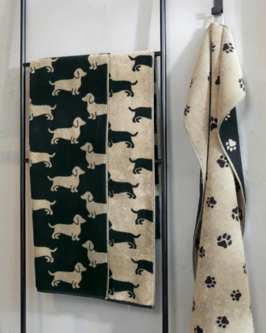 cawo beige, juodas medvilninis rankšluostis, su šuniukais, dogs, vaikams dovana, didelis sportui, mažas, rankoms, voniai, laikikliai, dovana, įkurtuvės, gerai sugeria, dvipusis, Medvilninis rankšluostis 100 % minkšta medvilnė. Modernus dizainas. Gerai sugeria drėgmę. Tinka jautriai odai. Tankis: 500 g/m². Dydis: 50x100, 70x140 Medvilninis rankšluostis 100 % minkšta medvilnė. Modernus dizainas. Gerai sugeria drėgmę. Tinka jautriai odai. Tankis: 500 g/m². Dydis: 50x100, 70x140, rankšluosčiai, rankšluostis, vonios rankšluostis, vonios rankšluosčiai, medvilninis rankšluostis, 100% medvilnės rankšluostis, kokybiški rankšluosčiai, minkštas rankšluostis, purus rankšluostis, gerai sugeriantis rankšluostis, didelis rankšluostis, veido rankšluostis, kūno rankšluostis, rankšluostis voniai, aukštos kokybės rankšluostis, pirkti rankšluostį, rankšluosčiai internetu, rankšluosčiai akcija, premium rankšluosčiai, geriausi rankšluosčiai, kokybiški vonios rankšluosčiai, prabangūs vonios rankšluosčiai, minkšti vonios rankšluosčiai, rankšluostis dovanai, modernūs rankšluosčiai, medvilniniai rankšluosčiai, egiptietiškos medvilnės rankšluostis, organinės medvilnės rankšluostis, bambuko pluošto rankšluostis, natūralios medvilnės rankšluostis, ekologiški rankšluosčiai, OEKO-TEX rankšluostis, antibakterinis rankšluostis, švelnus odai rankšluostis, greitai džiūstantis rankšluostis, gerai sugeriantys rankšluosčiai, minkštas ir purus rankšluostis, ilgaamžis rankšluostis, lengvai prižiūrimas rankšluostis, patvarus rankšluostis, nesiburbuliuojantis rankšluostis, storas rankšluostis, SPA kokybės rankšluostis, kasdienio naudojimo rankšluostis, minimalistinis rankšluostis, skandinaviško stiliaus rankšluostis, modernus vonios rankšluostis, klasikinio dizaino rankšluostis, elegantiškas rankšluostis, stilingas rankšluostis, premium dizaino rankšluostis, geriausias medvilninis vonios rankšluostis, minkštas 100% medvilnės rankšluostis, kokybiškas gerai sugeriantis rankšluostis, prabangus rankšluostis vonios kambariui, didelis minkštas vonios rankšluostis, premium kokybės rankšluostis internetu, natūralios medvilnės rankšluostis namams, stilingi vonios rankšluosčiai internetu, SPA tipo medvilninis rankšluostis, purus rankšluostis jautriai odai, minkštas kasdienis vonios rankšluostis, aukštos kokybės medvilninis rankšluostis Joop, 30x50, 50x100, 70x140,80x150, 80x160, rankšluosčiai, rankšluostis, vonios rankšluostis, vonios rankšluosčiai, medvilninis rankšluostis, 100% medvilnės rankšluostis, kokybiški rankšluosčiai, minkštas rankšluostis, purus rankšluostis, gerai sugeriantis rankšluostis, didelis rankšluostis, veido rankšluostis, kūno rankšluostis, rankšluostis voniai, aukštos kokybės rankšluostis, pirkti rankšluostį, rankšluosčiai internetu, rankšluosčiai akcija, premium rankšluosčiai, geriausi rankšluosčiai, kokybiški vonios rankšluosčiai, prabangūs vonios rankšluosčiai, minkšti vonios rankšluosčiai, rankšluostis dovanai, modernūs rankšluosčiai, medvilniniai rankšluosčiai, egiptietiškos medvilnės rankšluostis, organinės medvilnės rankšluostis, bambuko pluošto rankšluostis, natūralios medvilnės rankšluostis, ekologiški rankšluosčiai, OEKO-TEX rankšluostis, antibakterinis rankšluostis, švelnus odai rankšluostis, greitai džiūstantis rankšluostis, gerai sugeriantys rankšluosčiai, minkštas ir purus rankšluostis, ilgaamžis rankšluostis, lengvai prižiūrimas rankšluostis, patvarus rankšluostis, nesiburbuliuojantis rankšluostis, storas rankšluostis, SPA kokybės rankšluostis, kasdienio naudojimo rankšluostis, minimalistinis rankšluostis, skandinaviško stiliaus rankšluostis, modernus vonios rankšluostis, klasikinio dizaino rankšluostis, elegantiškas rankšluostis, stilingas rankšluostis, premium dizaino rankšluostis, geriausias medvilninis vonios rankšluostis, minkštas 100% medvilnės rankšluostis, kokybiškas gerai sugeriantis rankšluostis, prabangus rankšluostis vonios kambariui, didelis minkštas vonios rankšluostis, premium kokybės rankšluostis internetu, natūralios medvilnės rankšluostis namams, stilingi vonios rankšluosčiai internetu, SPA tipo medvilninis rankšluostis, purus rankšluostis jautriai odai, minkštas kasdienis vonios rankšluostis, aukštos kokybės medvilninis rankšluostis.