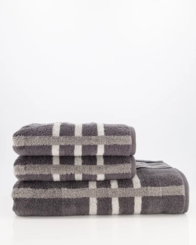 Medvilninis rankšluostis 100 % minkšta medvilnė. Modernus dizainas. Gerai sugeria drėgmę. Tinka jautriai odai. Tankis: 500 g/m². Dydis: 50x100, 70x140